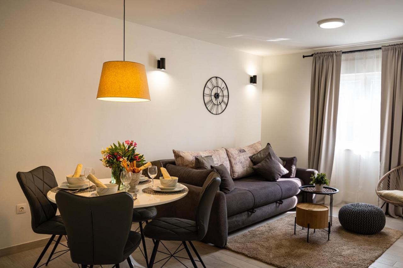 פאקוסטאן Fk Apartments מראה חיצוני תמונה