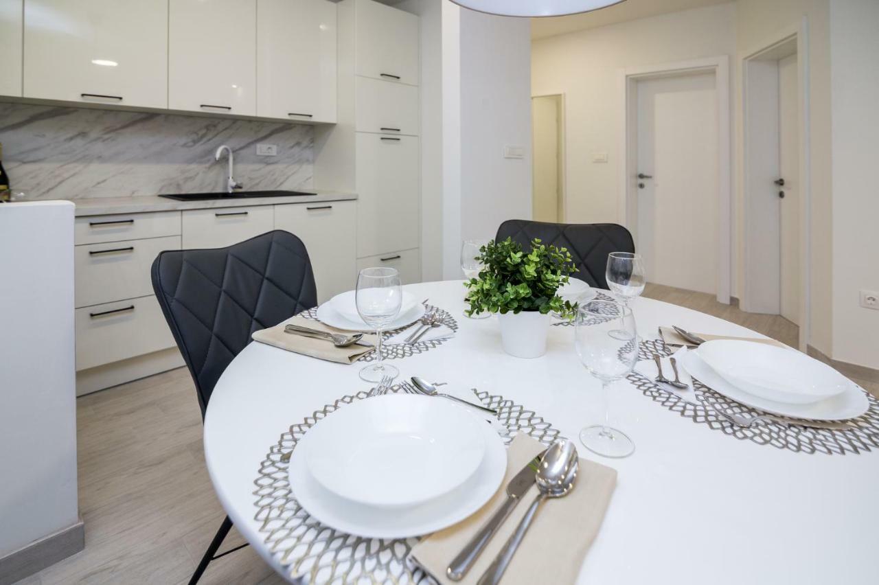 פאקוסטאן Fk Apartments מראה חיצוני תמונה
