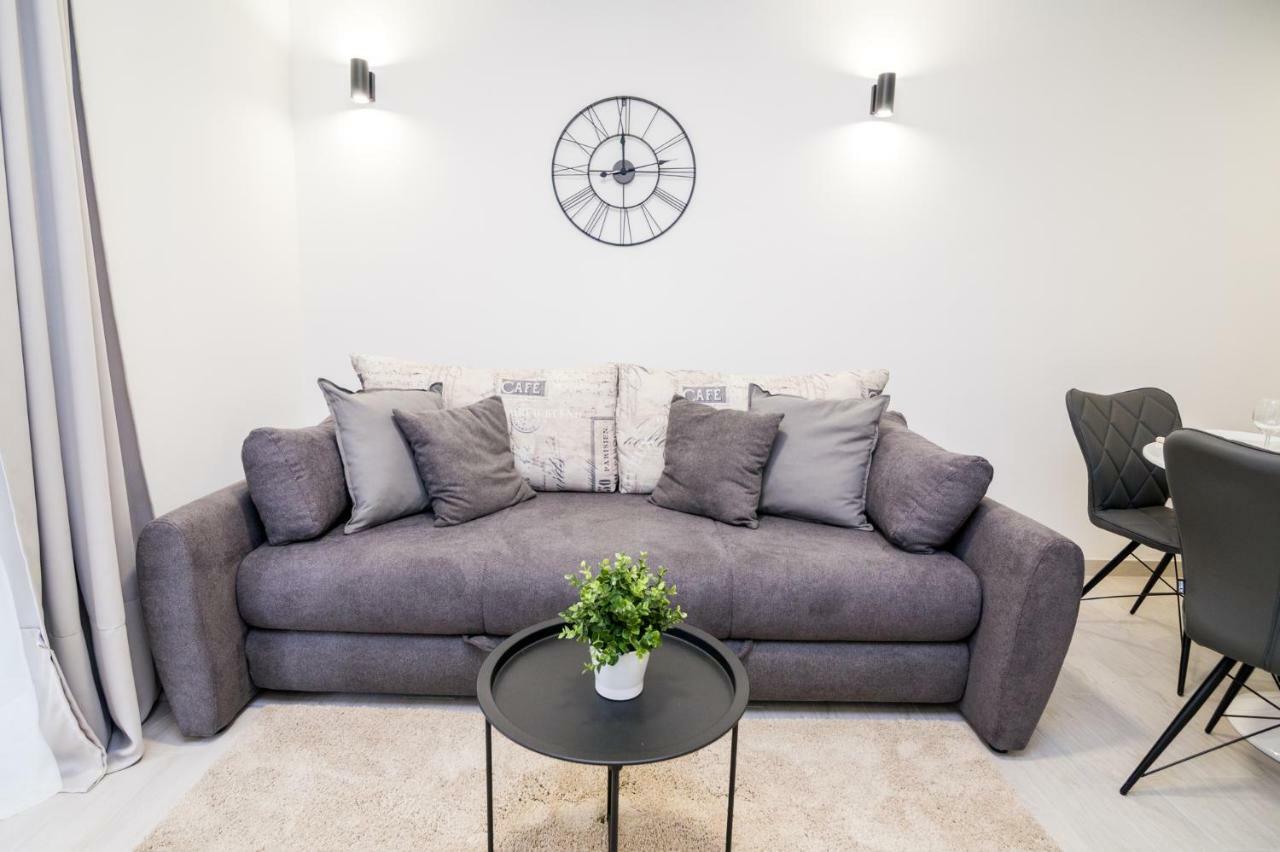 פאקוסטאן Fk Apartments מראה חיצוני תמונה